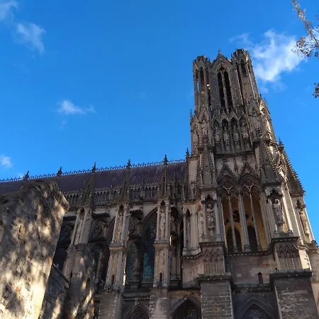 Hyper-centre Petit Ideal * Reims